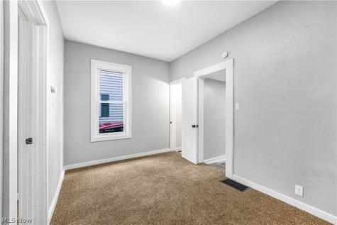 885 Wales Road NE Massillon OH 44646