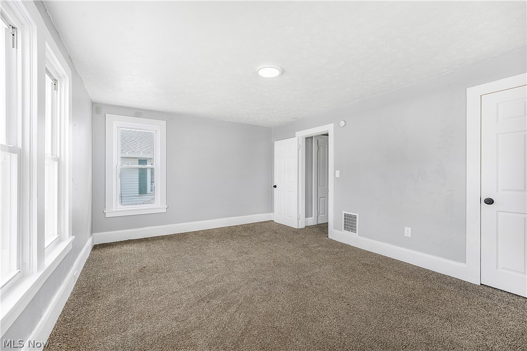 885 Wales Road NE Massillon OH 44646