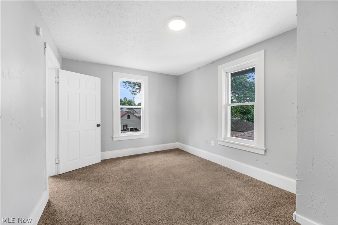 885 Wales Road NE Massillon OH 44646
