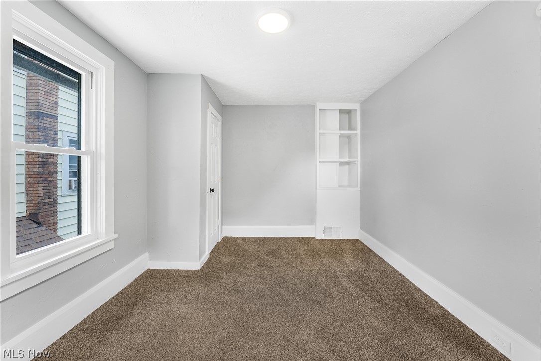 885 Wales Road NE Massillon OH 44646