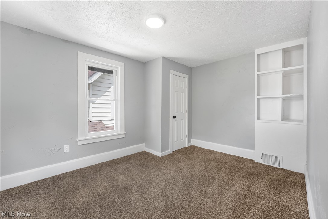 885 Wales Road NE Massillon OH 44646
