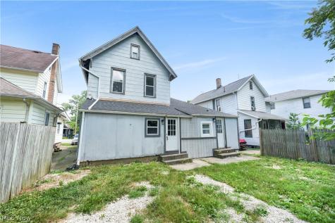 885 Wales Road NE Massillon OH 44646