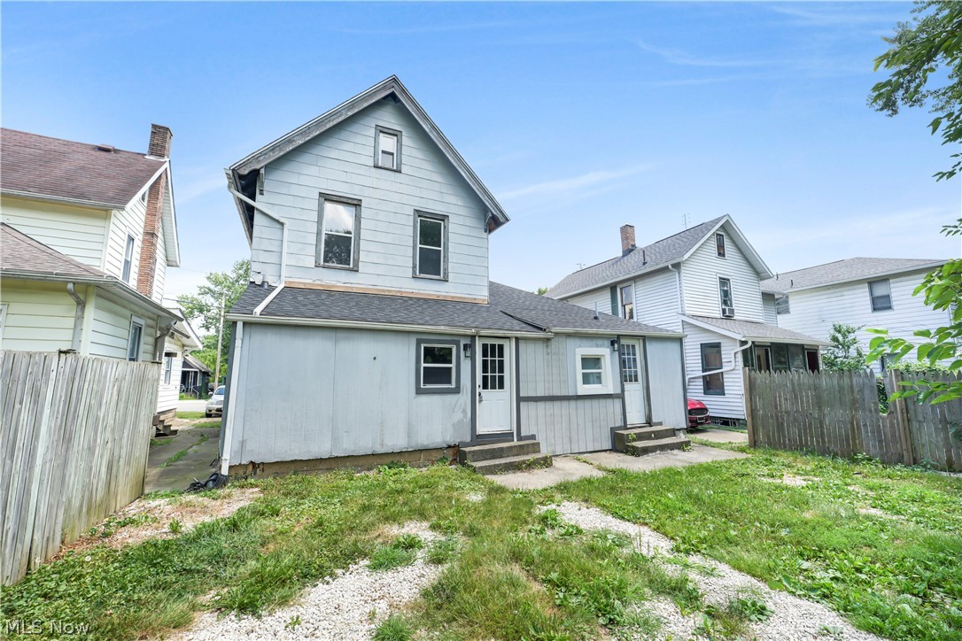 885 Wales Road NE Massillon OH 44646