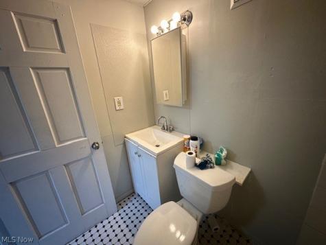 12113 Corlett Avenue Cleveland OH 44105