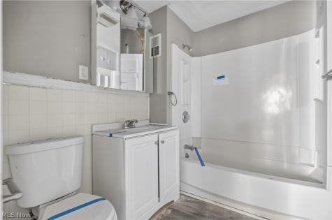 1416 E 110th Street Cleveland OH 44106
