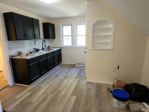 3331 E 145th Street Cleveland OH 44120