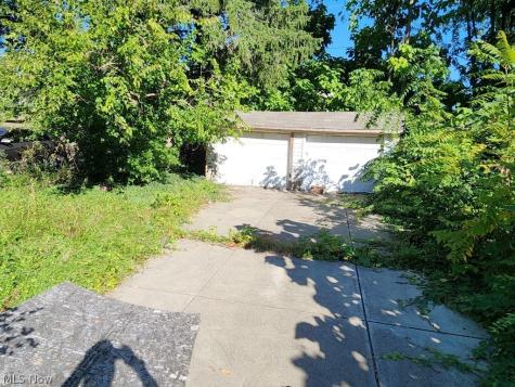 3331 E 145th Street Cleveland OH 44120