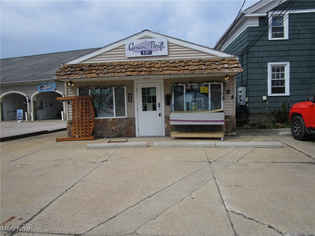 559 549 E Main Street Geneva OH 44041