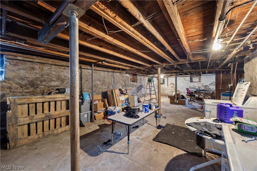 919 W Adams Street Sandusky OH 44870