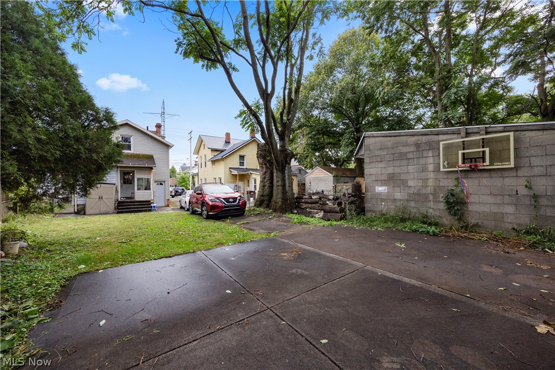 919 W Adams Street Sandusky OH 44870