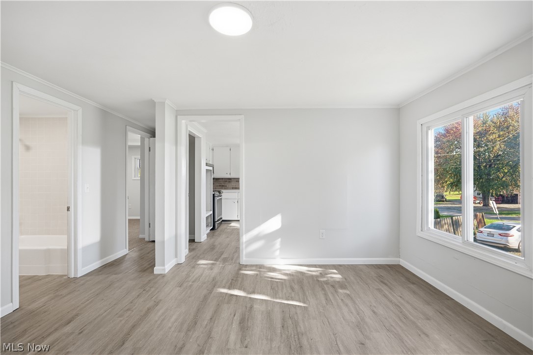 52 W Washburn Street New London OH 44851
