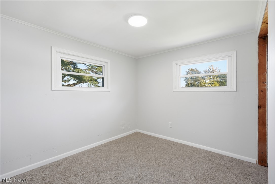 52 W Washburn Street New London OH 44851