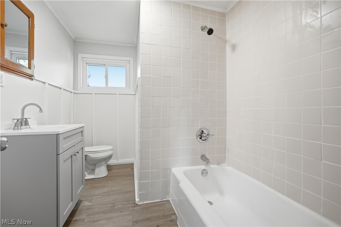 52 W Washburn Street New London OH 44851