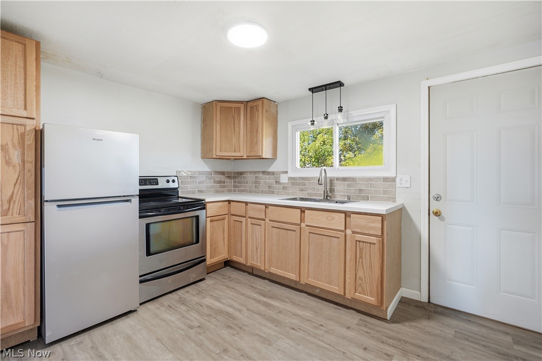 52 W Washburn Street New London OH 44851