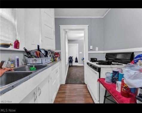 1049 E 147th Street Cleveland OH 44110