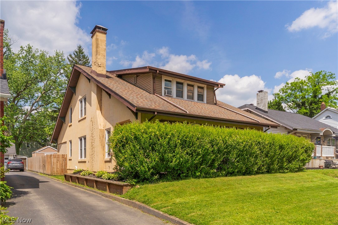 162-164 Belvedere Avenue SE Warren OH 44483