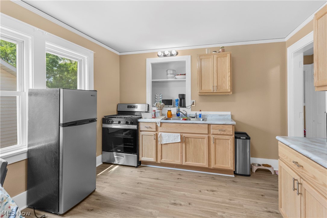 162-164 Belvedere Avenue SE Warren OH 44483