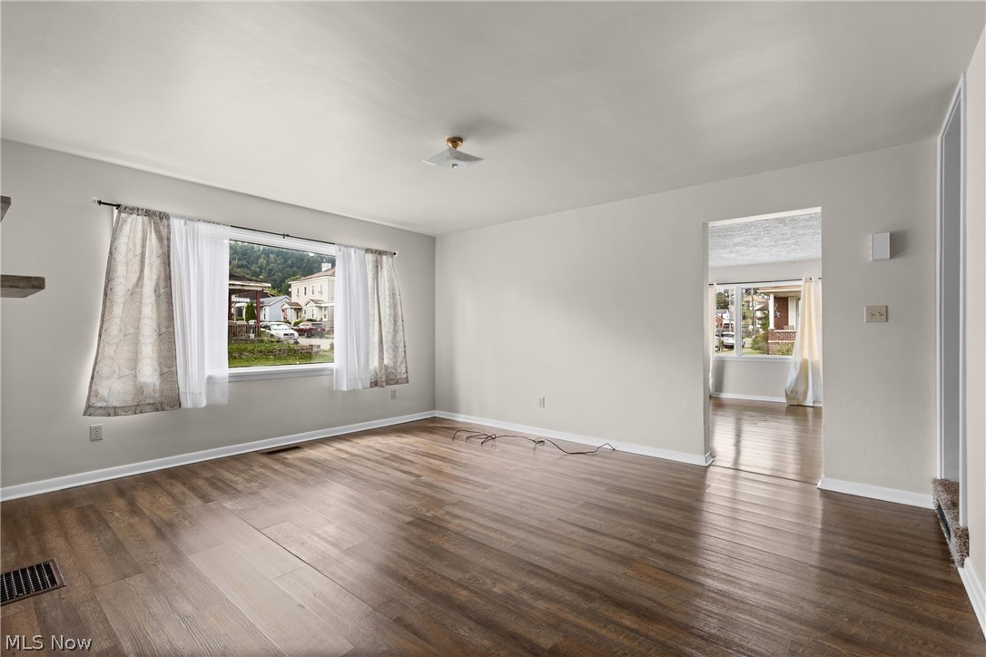 523 Washington Street Martins Ferry OH 43935