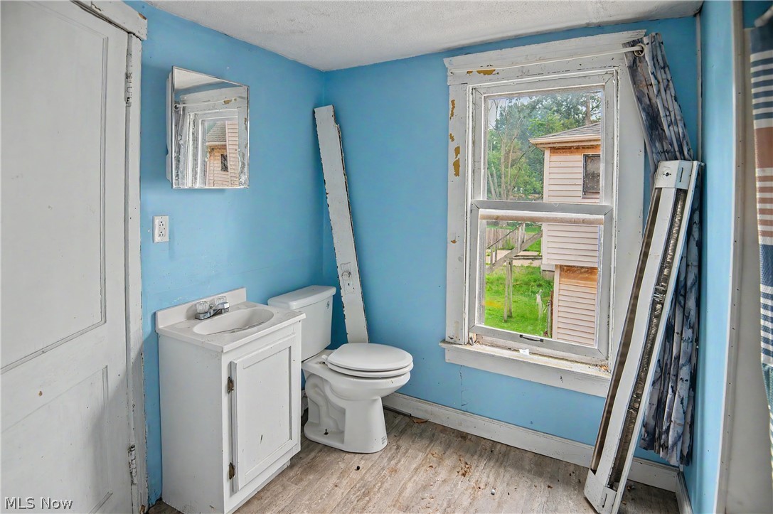 416 Laird Avenue SE Warren OH 44483