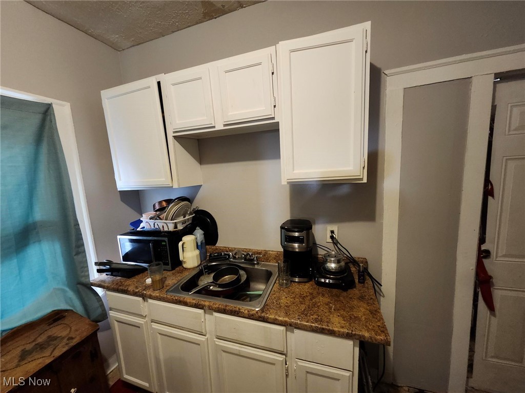 11010 Dove Avenue Cleveland OH 44105