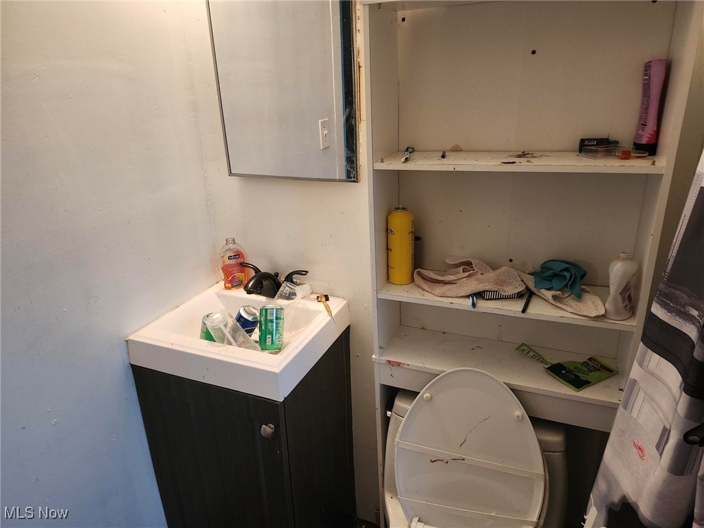 11010 Dove Avenue Cleveland OH 44105