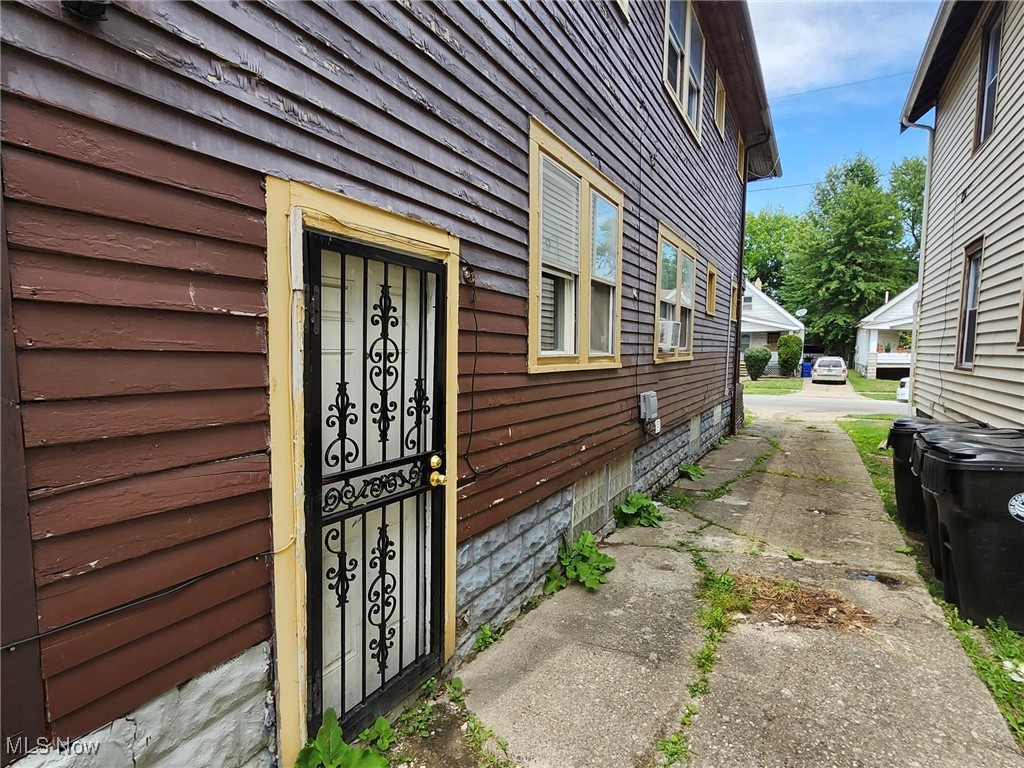 11010 Dove Avenue Cleveland OH 44105