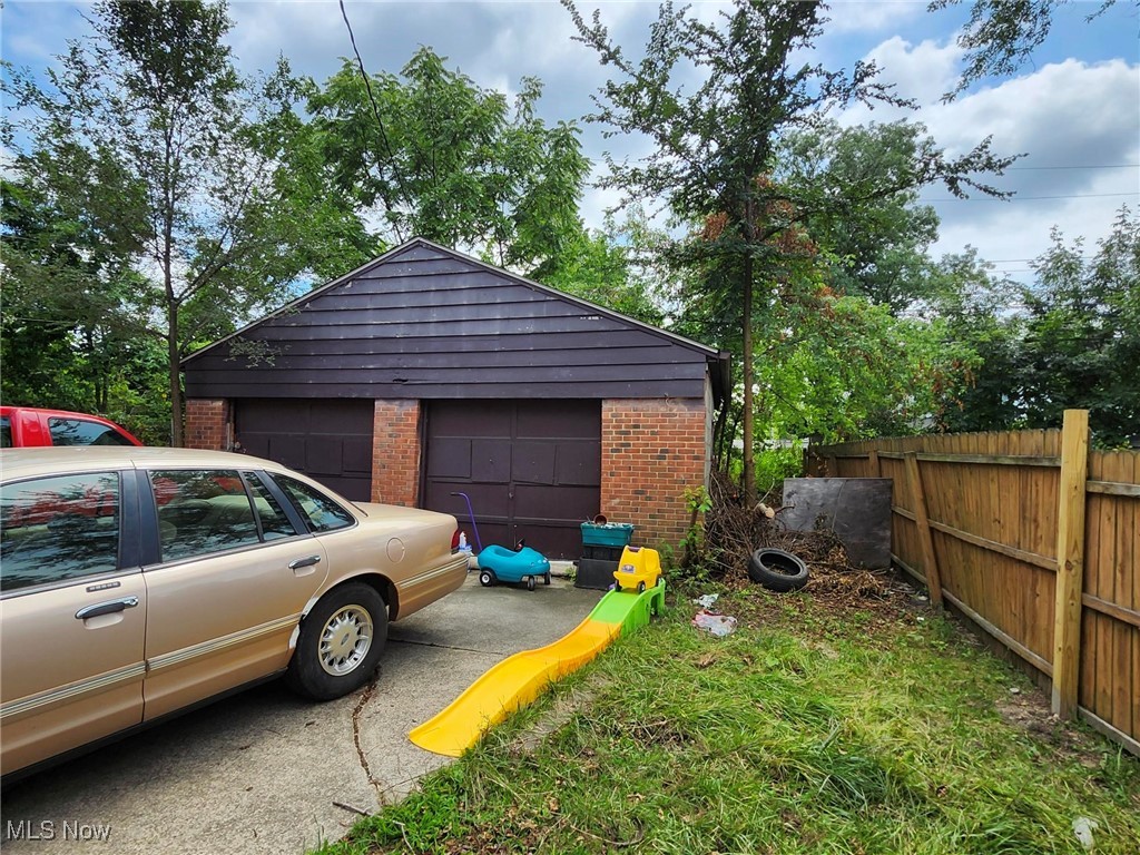 11010 Dove Avenue Cleveland OH 44105