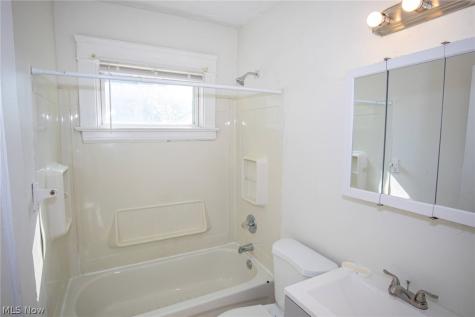 15312 Holmes Avenue Cleveland OH 44110
