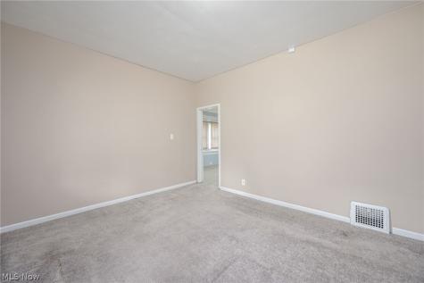 324 Eastland Avenue Akron OH 44305