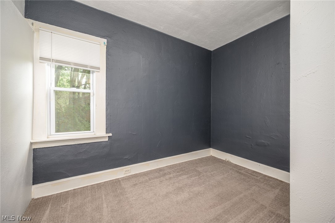 324 Eastland Avenue Akron OH 44305