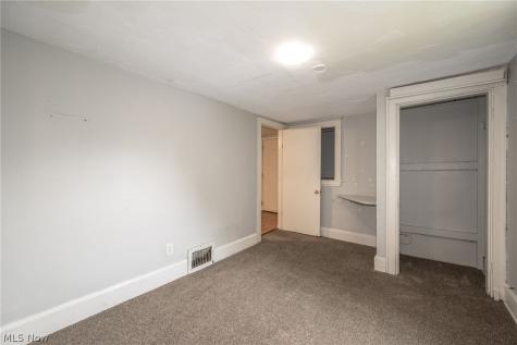 324 Eastland Avenue Akron OH 44305