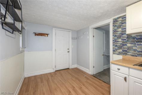 324 Eastland Avenue Akron OH 44305