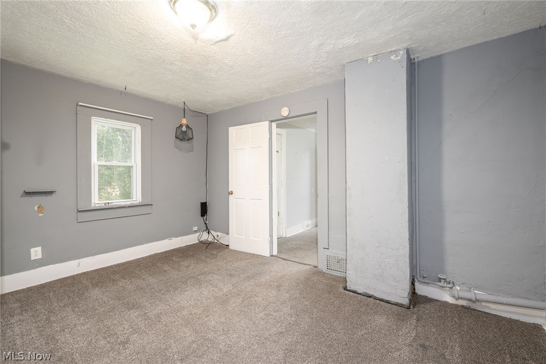 324 Eastland Avenue Akron OH 44305