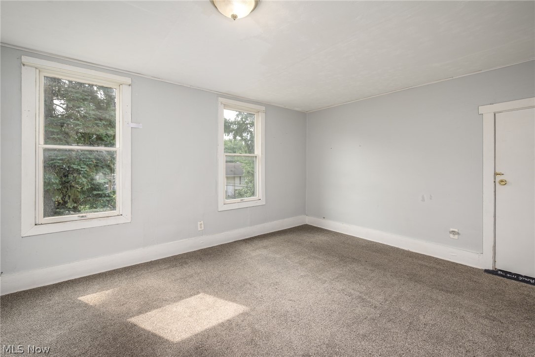 324 Eastland Avenue Akron OH 44305