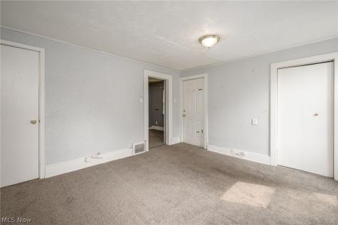 324 Eastland Avenue Akron OH 44305