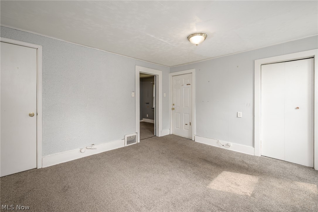 324 Eastland Avenue Akron OH 44305