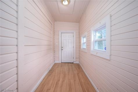 324 Eastland Avenue Akron OH 44305