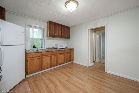 324 Eastland Avenue Akron OH 44305