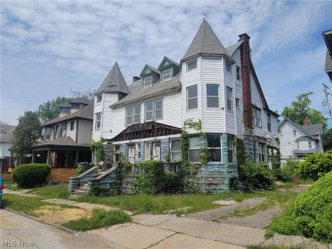 Lakefront Avenue East Cleveland OH 44112