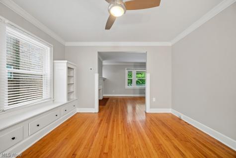 15611 Delaware Avenue Lakewood OH 44107