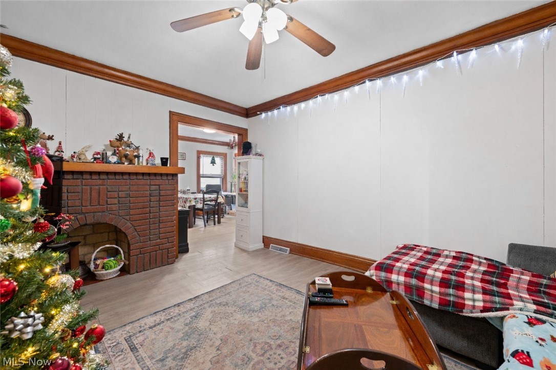4764 Pearl Road Cleveland OH 44109