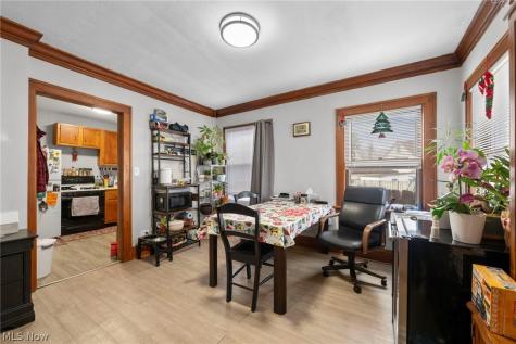 4764 Pearl Road Cleveland OH 44109