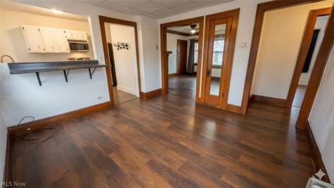 4764 Pearl Road Cleveland OH 44109