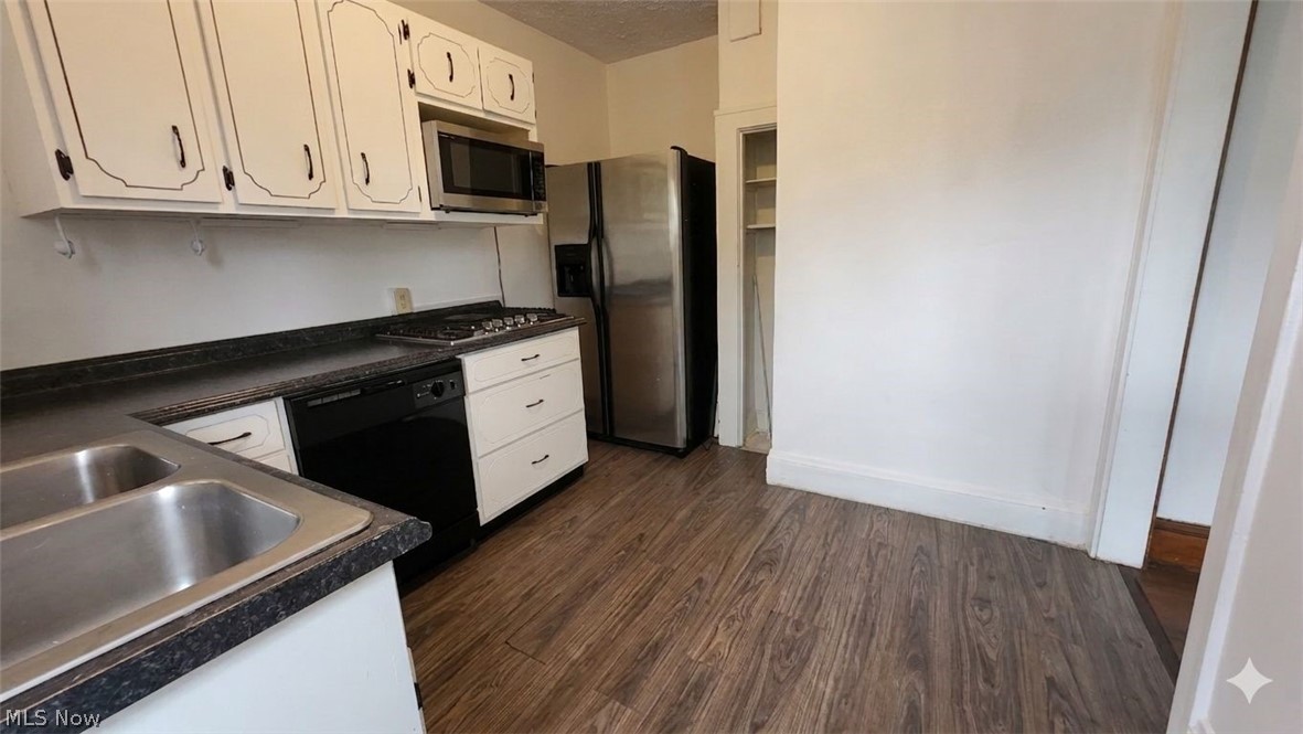 4764 Pearl Road Cleveland OH 44109