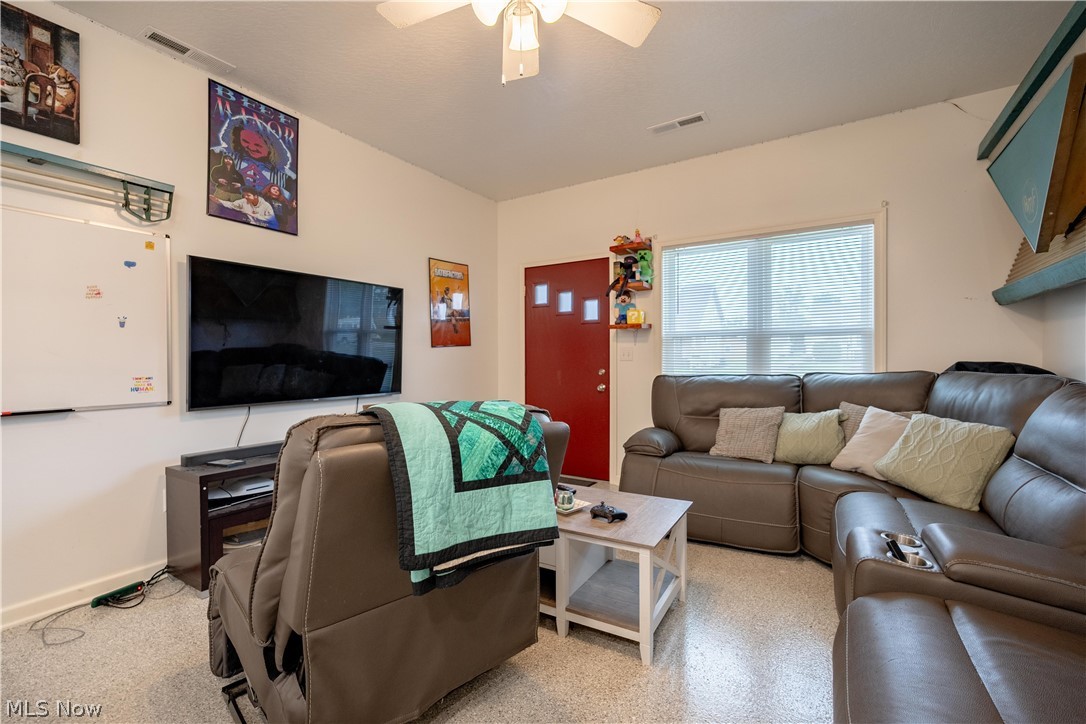 219 5th Street SW Brewster OH 44613