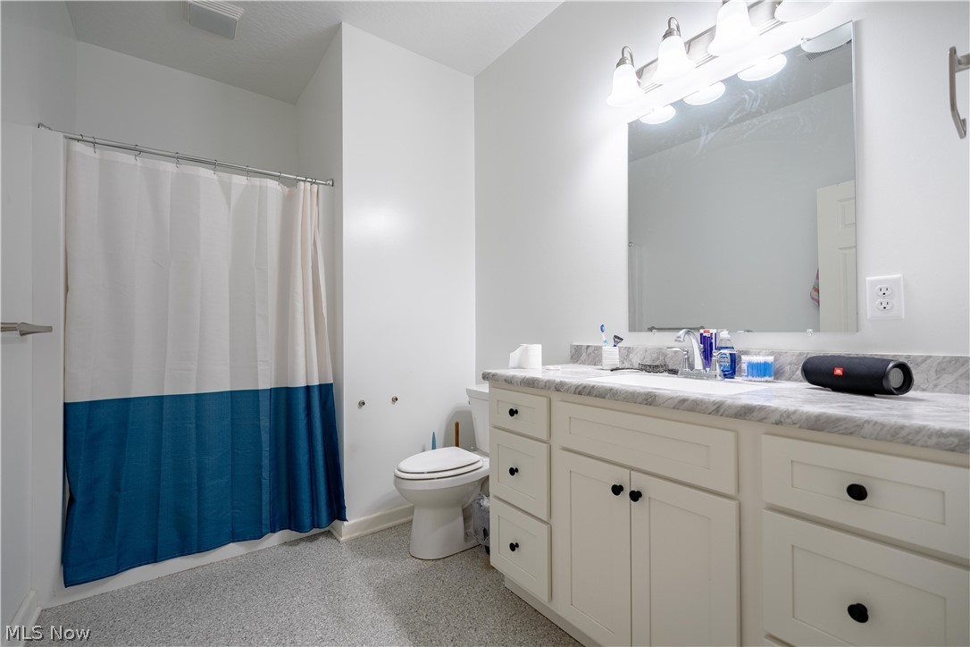 219 5th Street SW Brewster OH 44613