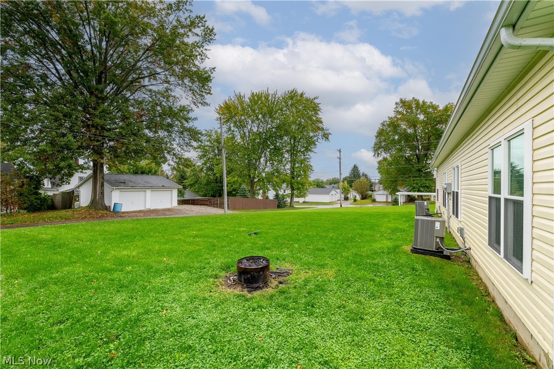219 5th Street SW Brewster OH 44613