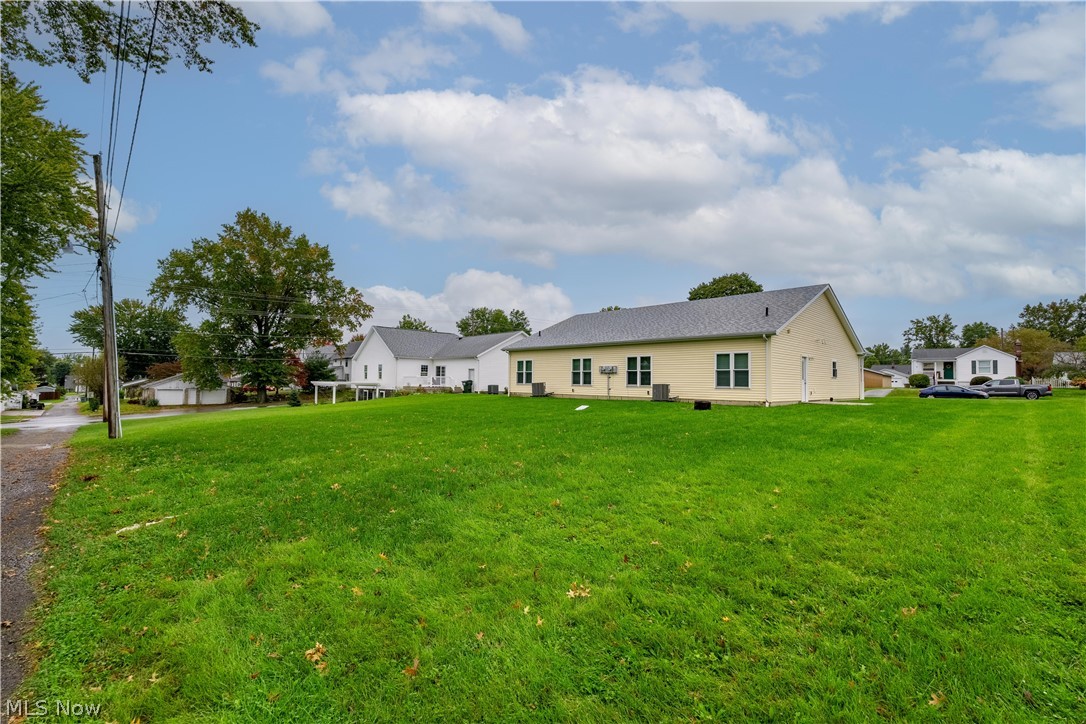 219 5th Street SW Brewster OH 44613