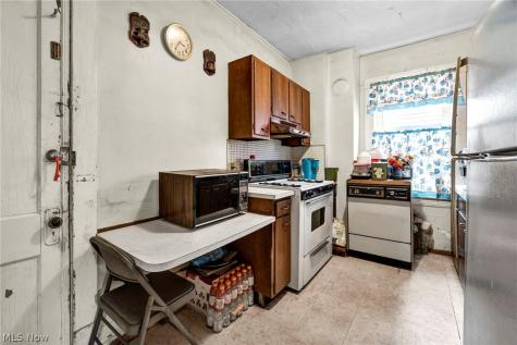 9220 Adams Avenue Cleveland OH 44108