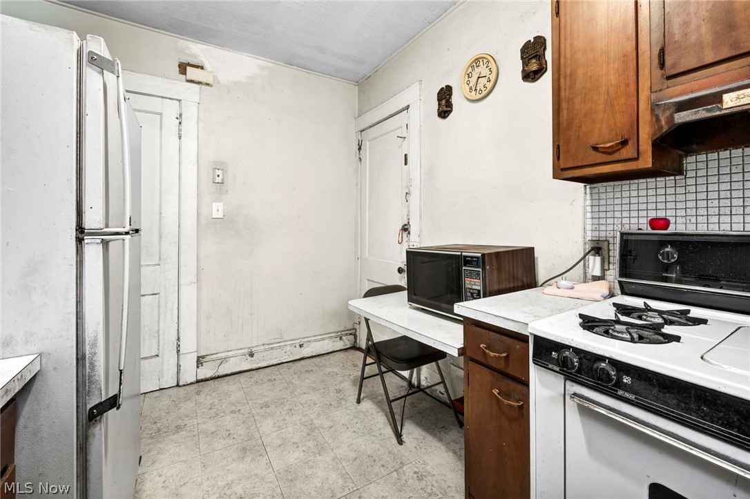 9220 Adams Avenue Cleveland OH 44108